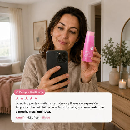Clienta enseñando el bálsamo, con su reseña verificada